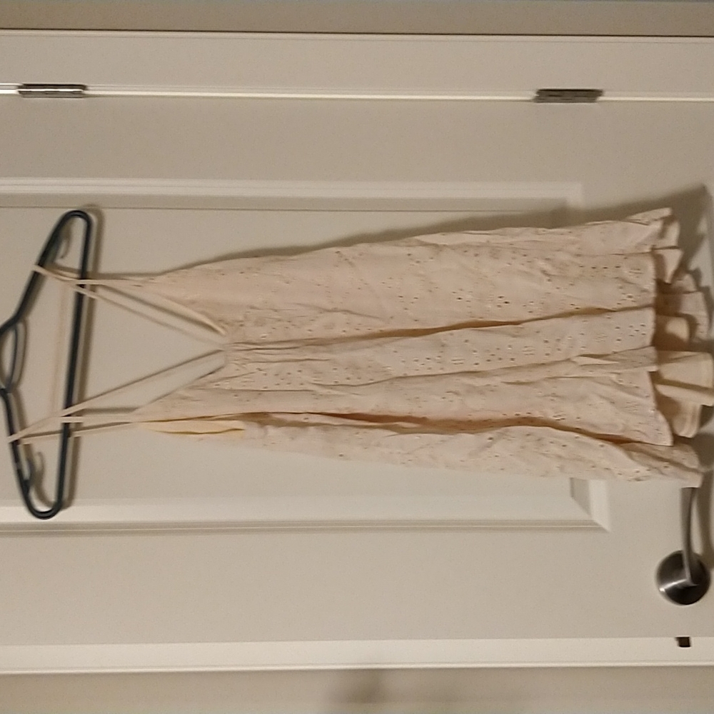 Dress - Picture 4 of 4
